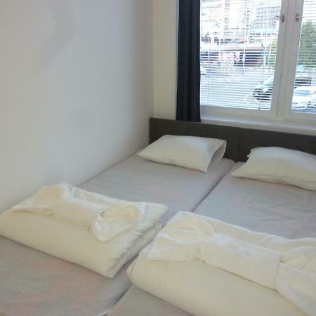 Apartman Van Ng ปราก ภายนอก รูปภาพ